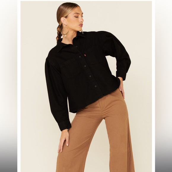 LEVI’S DENIM SHIRT 🖤 - Picture 2 of 4